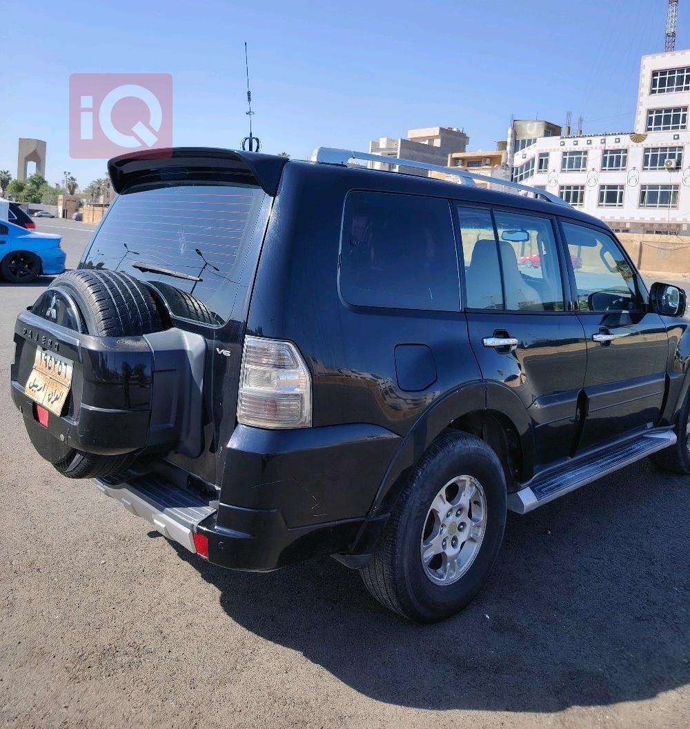 ميتسوبيشي باجيرو